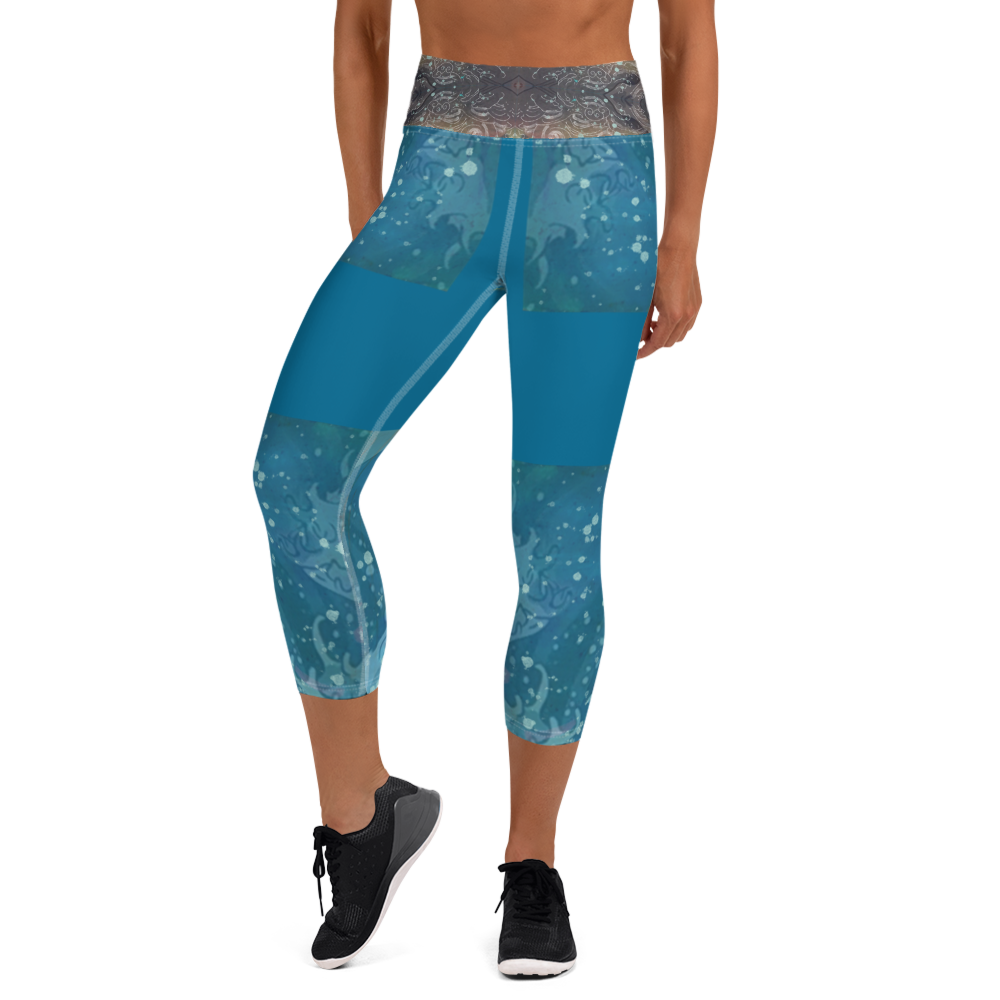 SURFING - Yoga Capri Leggings